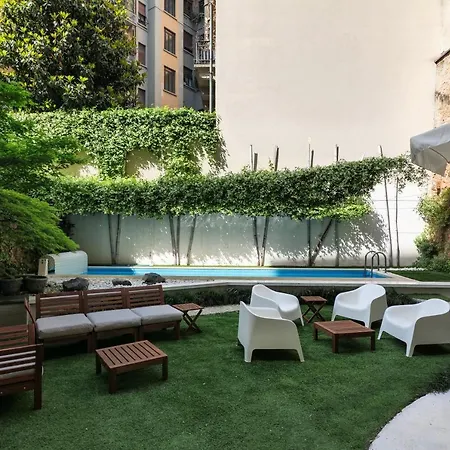 Prestige Boutique Homes - Garden & Pool Апартаменты Милан