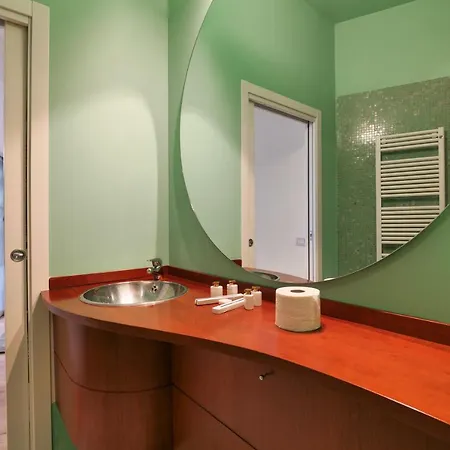 Prestige Boutique Homes - Garden & Pool Apartament Mediolan
