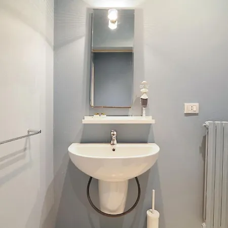 Prestige Boutique Homes - Garden & Pool Mediolan