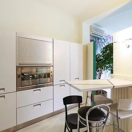 Prestige Boutique Homes - Garden & Pool Apartament *