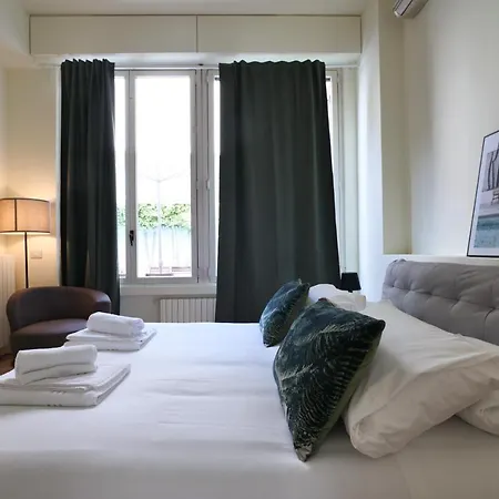 Apartament Prestige Boutique Homes - Garden & Pool