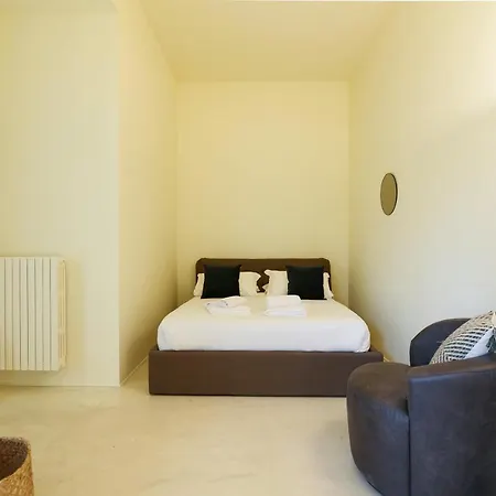 Apartament Prestige Boutique Homes - Garden & Pool *