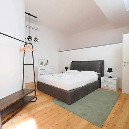 Prestige Boutique Homes - Garden&pool Apartment Mailand